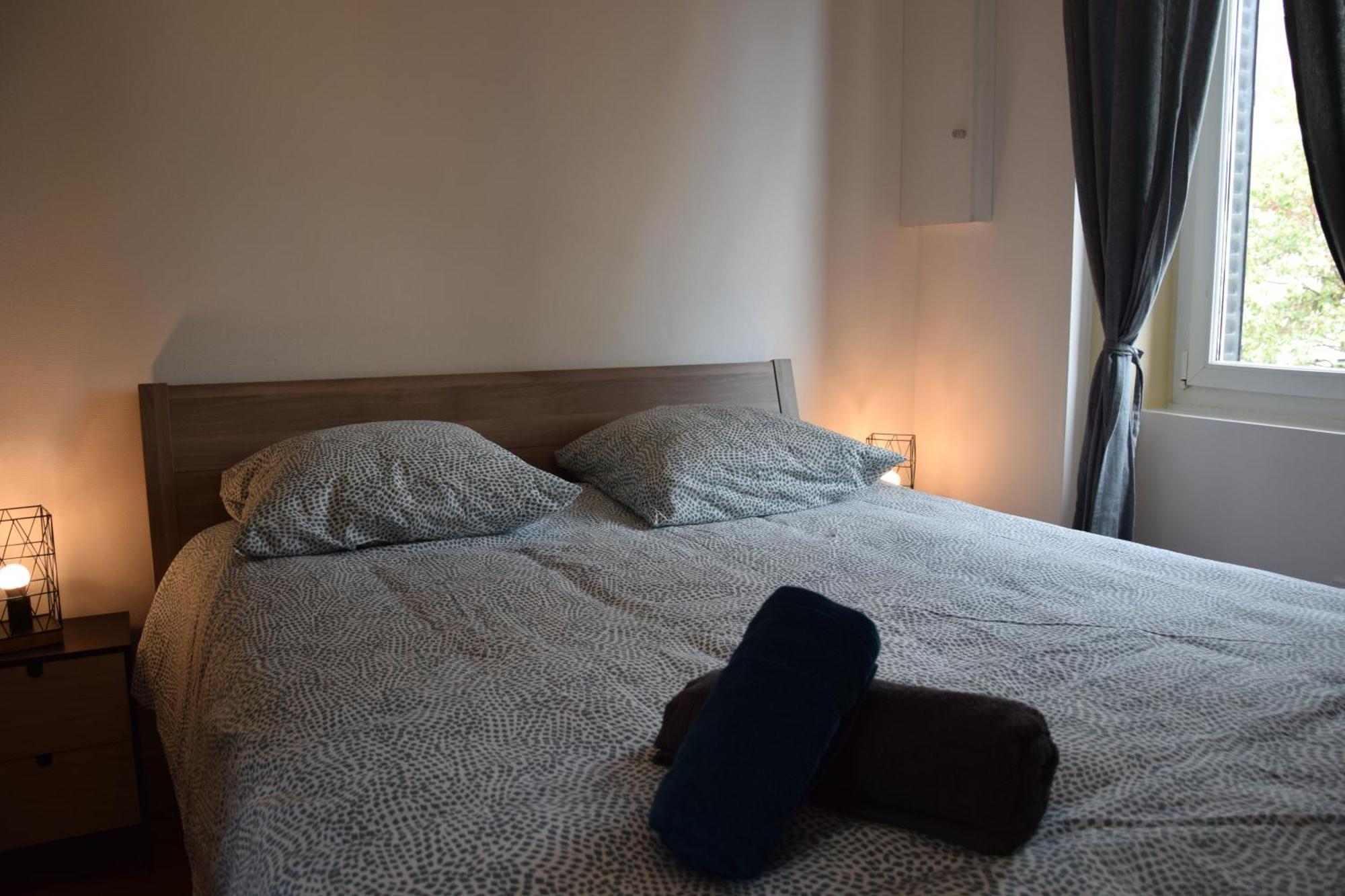 Elegant T2 A Bron, Tramway A 2Min, Box Parking, 4Personnes Apartment Exterior photo