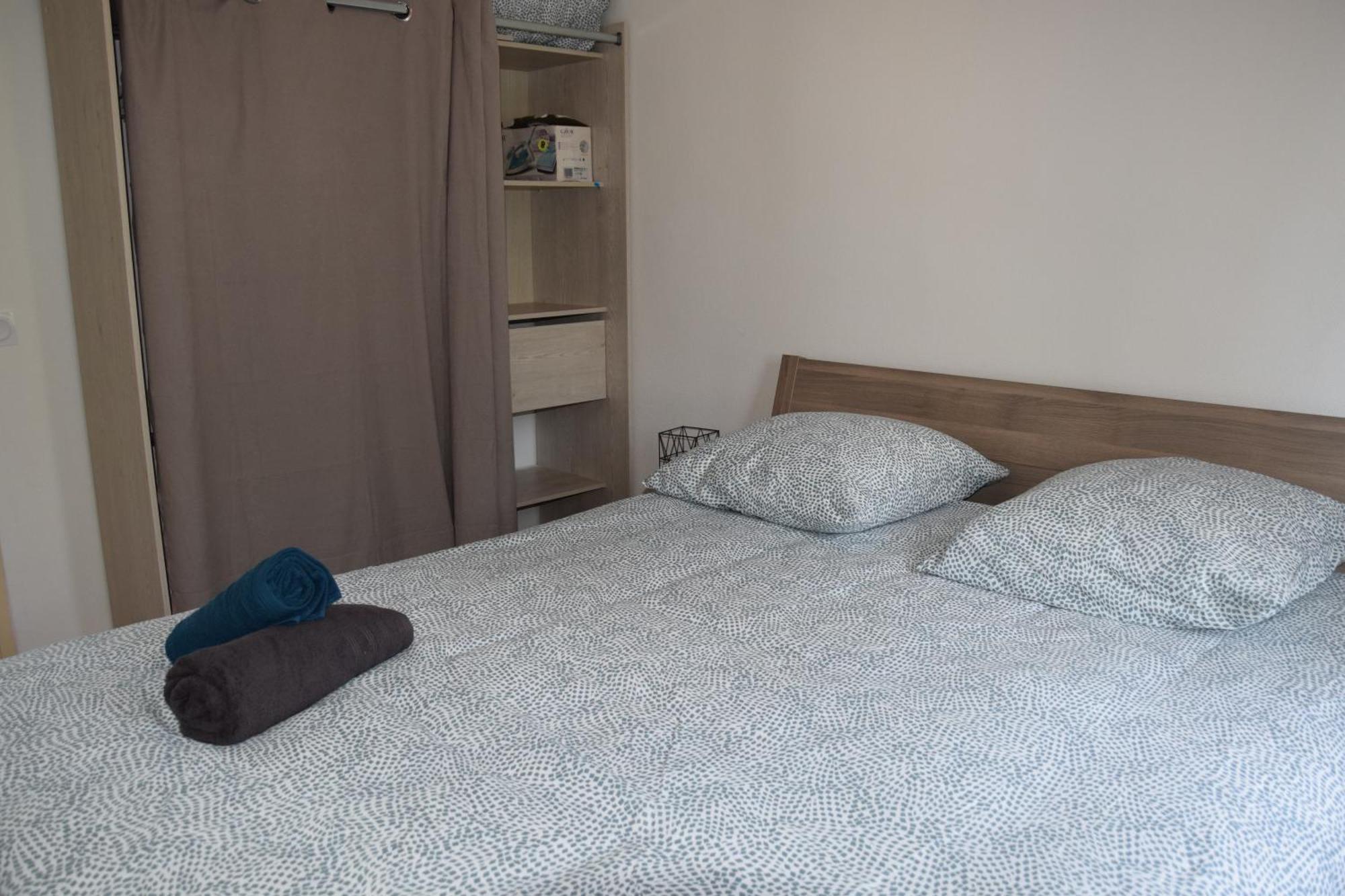 Elegant T2 A Bron, Tramway A 2Min, Box Parking, 4Personnes Apartment Exterior photo